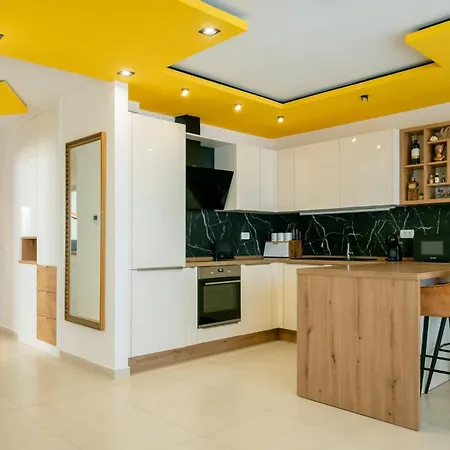 Luxury Adri With 2 Parking Spots Apartamento *