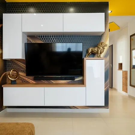 Luxury Adri With 2 Parking Spots Apartamento Makarska